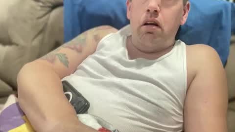 bigcocksuckingslut online show from February 1, 2026, 1:15 am