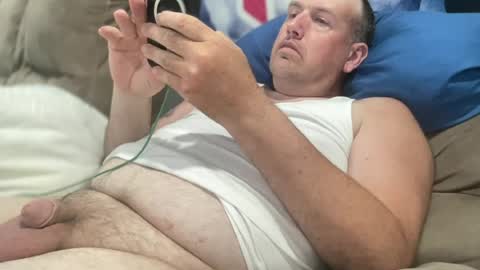 bigcocksuckingslut online show from June 27, 2026, 6:24 pm