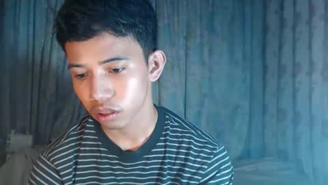 bigcockyummysexjosh online show from April 1, 2026, 12:06 pm