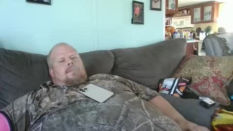 Snapshot of bigcummer4u803 chatting on February 4, 2025, 4:08 pm Tiny online show from February 4, 2025, 4:08 pm