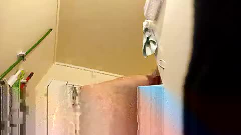 bigdiccbrannn online show from October 8, 2025, 6:33 am