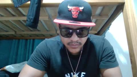 Snapshot of bigdick211292 chatting on November 11, 2025, 2:22 am bigdick211292 online show from November 11, 2025, 2:22 am