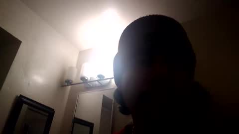 Snapshot of bigdickisaac520 chatting on May 18, 2026, 9:31 pm BigdickIsaac520 online show from May 18, 2026, 9:31 pm