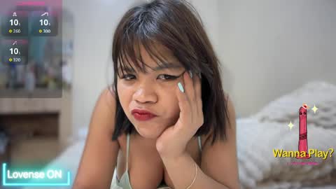 Snapshot of bigg_bananats chatting on April 16, 2026, 9:43 am YourBestGirlTs online show from April 16, 2026, 9:43 am