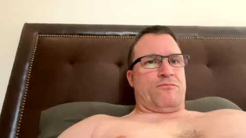 bigger22332233 online show from December 10, 2024, 5:44 pm