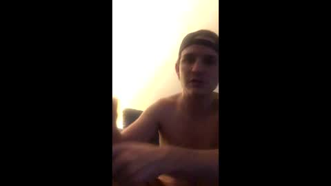 Snapshot of biggieoof chatting on December 3, 2025, 3:32 pm biggieoof online show from December 3, 2025, 3:32 pm
