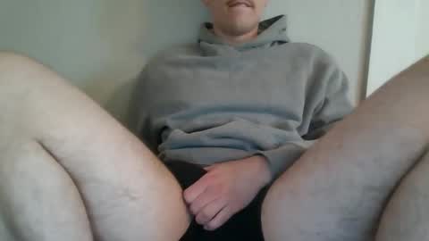Snapshot of biggooner01 chatting on June 1, 2026, 11:39 pm BigGooner01 online show from June 1, 2026, 11:39 pm