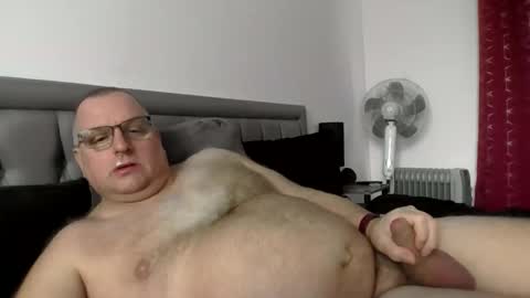 bigguy2014 online show from February 18, 2026, 11:28 am