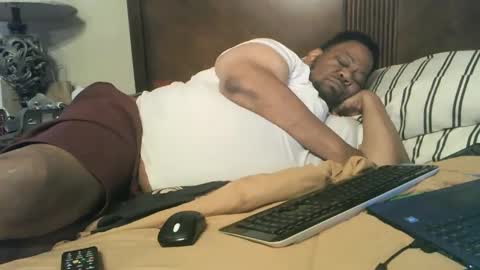 Snapshot of biggyscorpio chatting on December 24, 2024, 11:11 pm biggyscorpio online show from December 24, 2024, 11:11 pm