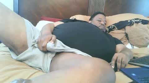 Snapshot of biggyscorpio chatting on February 13, 2025, 6:05 pm biggyscorpio online show from February 13, 2025, 6:05 pm