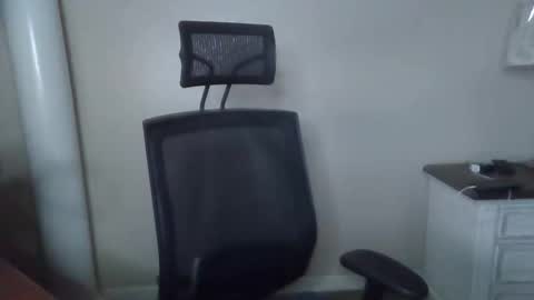 bigheadsoldier online show from May 1, 2026, 3:44 am