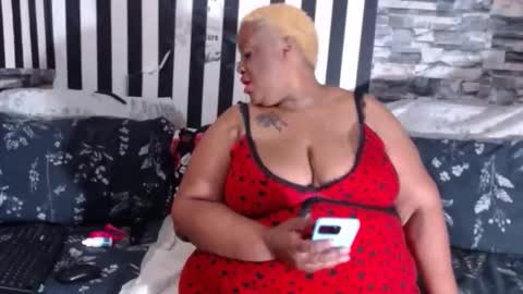 bighotmature online show from May 1, 2026, 12:10 pm