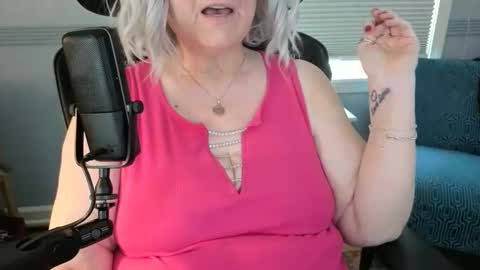 Snapshot of bigmarisella chatting on February 4, 2026, 6:58 pm Big Mari online show from February 4, 2026, 6:58 pm