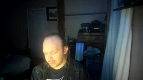 bigmike20129020 online show from January 4, 2025, 9:32 am