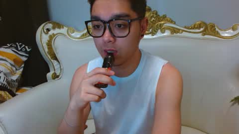 Snapshot of bigshowforyouxx chatting on March 28, 2026, 11:10 am Jay online show from March 28, 2026, 11:10 am