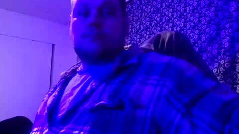 Snapshot of bigsmilekyle chatting on February 10, 2026, 5:22 am bigsmilekyle online show from February 10, 2026, 5:22 am