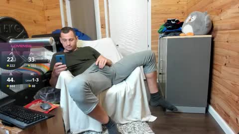 bigsshark online show from October 29, 2025, 8:21 pm