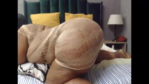 Snapshot of bigsuperbutt chatting on January 15, 2026, 9:58 am bigsuperbutt online show from January 15, 2026, 9:58 am