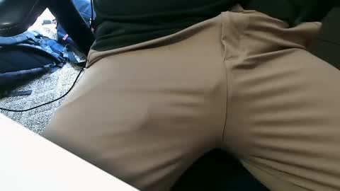 Snapshot of bigsword4her chatting on September 9, 2025, 2:27 pm bigsword4her online show from September 9, 2025, 2:27 pm