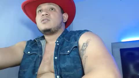 Snapshot of bigthick_blackcock chatting on April 1, 2026, 10:18 pm MANUEL online show from April 1, 2026, 10:18 pm
