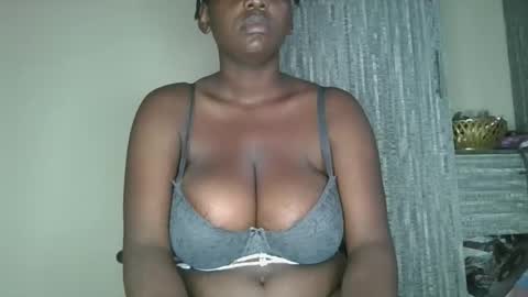 bigtit166077 online show from October 23, 2025, 3:17 am