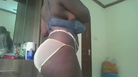 bigtit166077 online show from October 29, 2025, 8:27 am