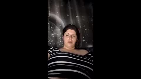 bigtitslala online show from April 2, 2026, 10:51 pm