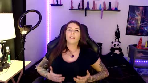Snapshot of bigtittedtattedlesbian chatting on June 17, 2026, 9:27 pm Nichole lights online show from June 17, 2026, 9:27 pm