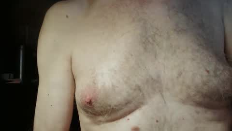 Snapshot of bigukphallus chatting on May 19, 2026, 9:32 pm bigukphallus online show from May 19, 2026, 9:32 pm