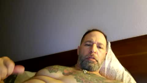 Snapshot of biguylasvegas chatting on January 5, 2025, 9:26 am biguylasvegas online show from January 5, 2025, 9:26 am