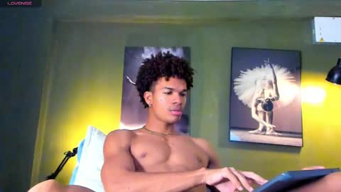 bigxxo online show from March 6, 2025, 1:37 am