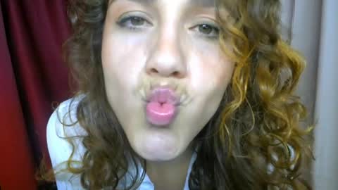 Snapshot of biki_sensual chatting on May 27, 2026, 1:57 am hi soy natural girl biki online show from May 27, 2026, 1:57 am
