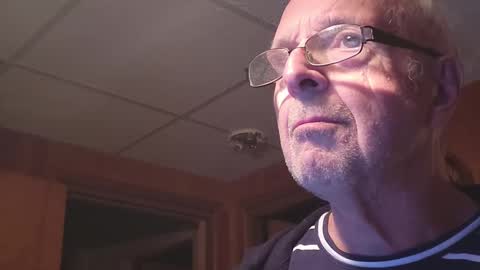 Snapshot of bill_25061 chatting on September 27, 2025, 2:27 am bill_25061 online show from September 27, 2025, 2:27 am