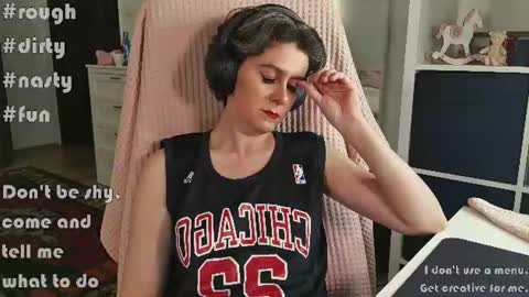 Snapshot of billie__rose chatting on July 6, 2026, 6:21 pm Billie Rose online show from July 6, 2026, 6:21 pm