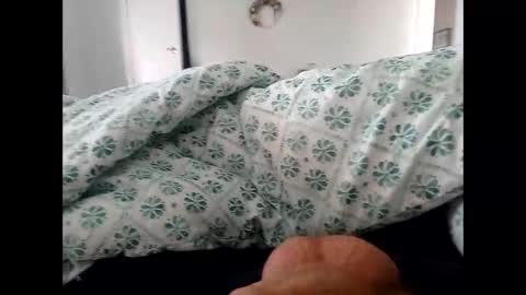 billy7801801010 online show from September 30, 2025, 4:06 am