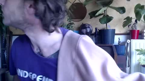 Billy FingerCut online show from March 12, 2025, 10:16 am