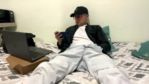 billy_magteo online show from July 27, 2026, 1:23 am