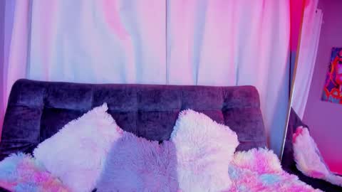 Billie online show from November 13, 2025, 9:03 pm