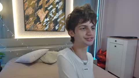 Snapshot of bimbo_boy_ chatting on June 11, 2026, 3:21 pm Bimbo boy online show from June 11, 2026, 3:21 pm