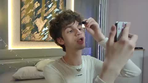 Snapshot of bimbo_boy_ chatting on June 12, 2026, 5:01 pm Bimbo boy online show from June 12, 2026, 5:01 pm