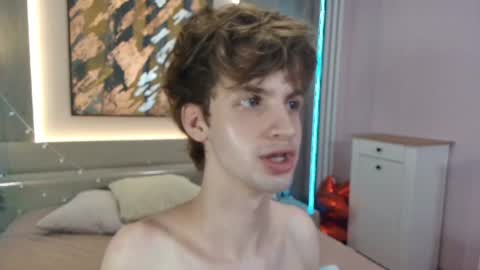 Snapshot of bimbo_boy_ chatting on June 13, 2026, 1:42 pm Bimbo boy online show from June 13, 2026, 1:42 pm