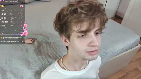Snapshot of bimbo_boy_ chatting on August 1, 2026, 4:06 pm Bimbo boy online show from August 1, 2026, 4:06 pm