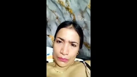 bina241986 online show from June 8, 2026, 2:17 pm