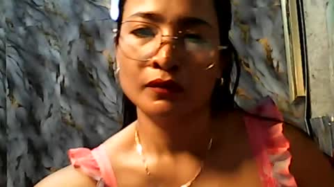 bina241986 online show from June 14, 2026, 10:06 am