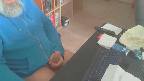 Snapshot of biparislove chatting on October 5, 2025, 9:29 am BigDick online show from October 5, 2025, 9:29 am