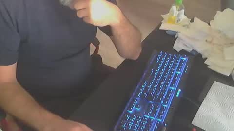 Snapshot of biparislove chatting on October 9, 2025, 8:56 am BigDick online show from October 9, 2025, 8:56 am