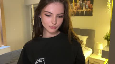 birkin_ online show from June 2, 2026, 6:43 pm