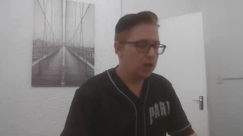 Bisexual boy online show from November 1, 2025, 3:25 pm