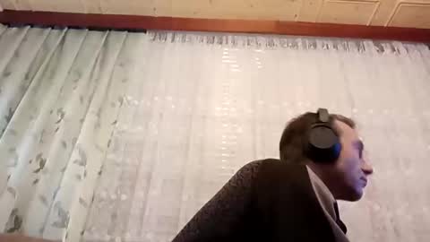 Snapshot of bishopalone2021 chatting on December 9, 2024, 5:41 pm Zdenek online show from December 9, 2024, 5:41 pm