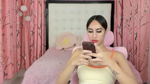 farrah online show from July 11, 2026, 12:24 am
